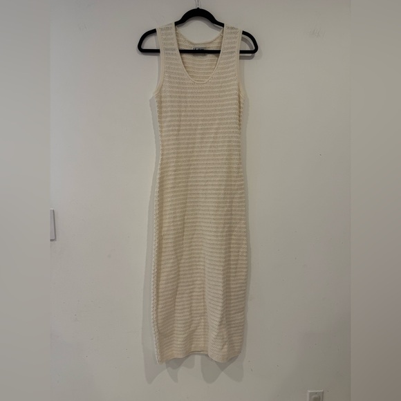 Le Jean Linen Crochet Dress - Picture 2 of 6